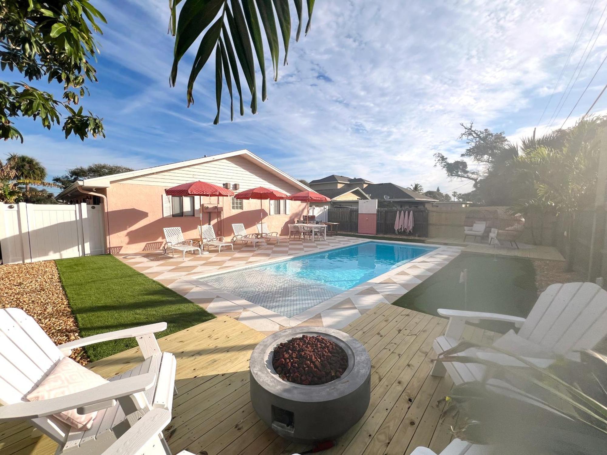 Luxury Villa 3 Blocks From The Beach With Pool A Fire Pit And Outdoor Oasis Кейп-Канаверал Экстерьер фото